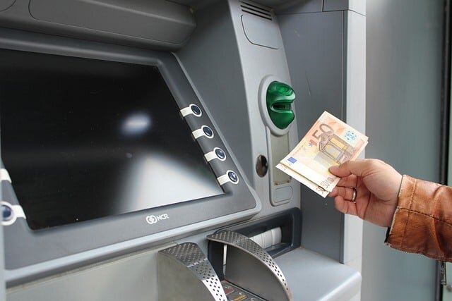 Limitaciones de los retiros en cajeros de otros bancos