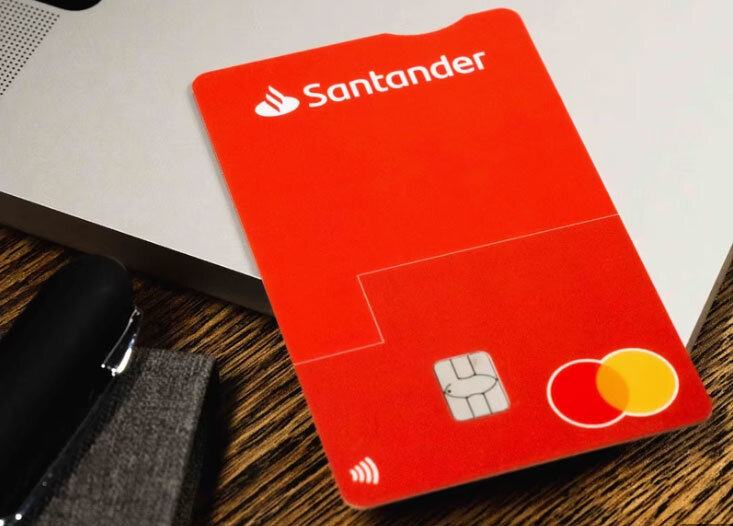 ¿Se pagan intereses por una tarjeta de crédito cero de Santander?